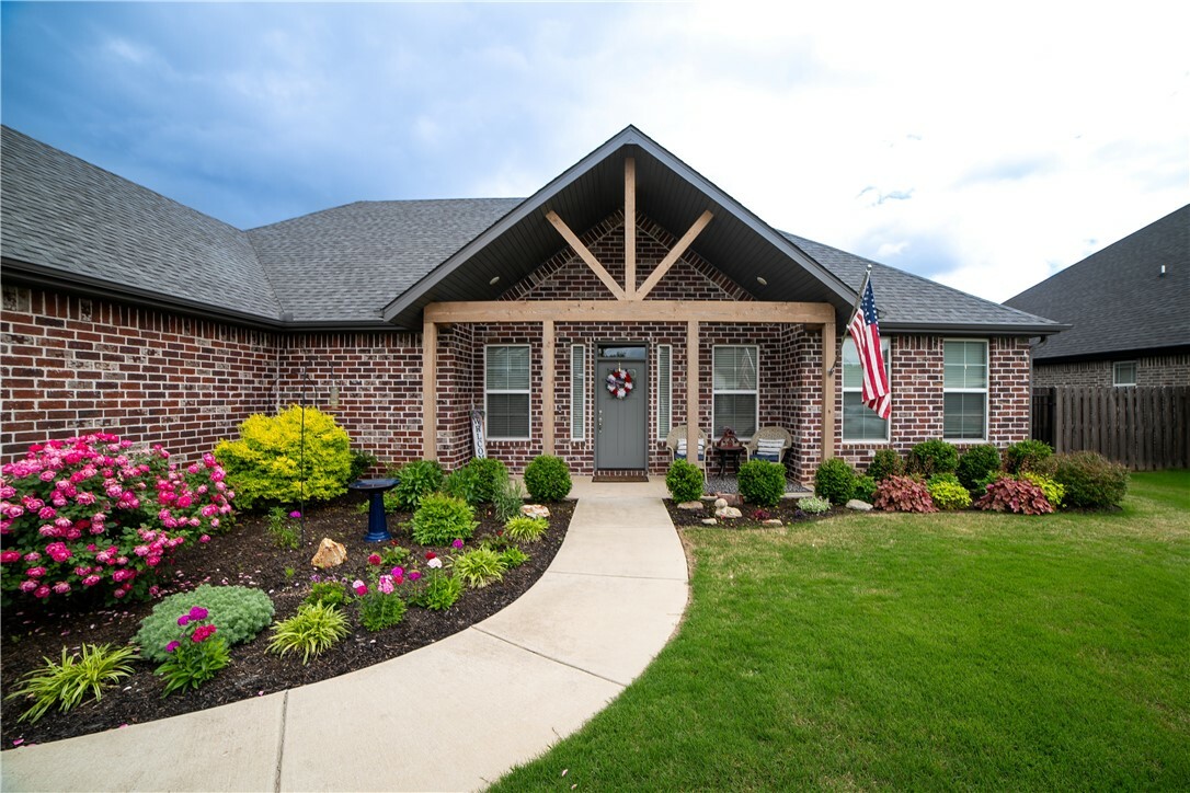 Property Photo: 1591 Westridge Lane AR 72719