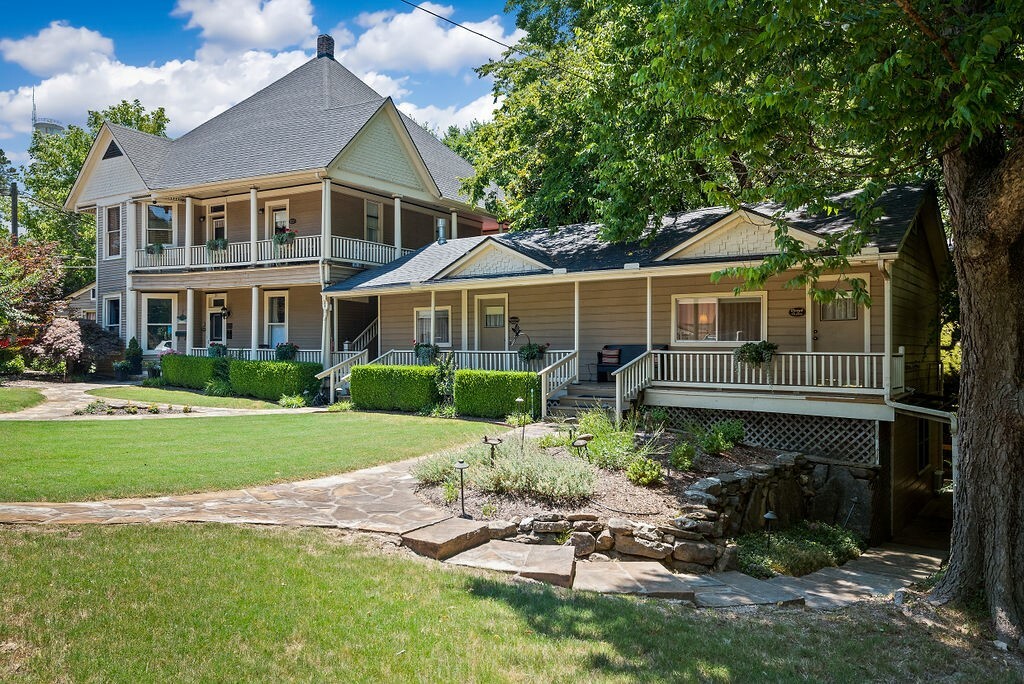 35 Kingshighway  Eureka Springs AR 72632 photo