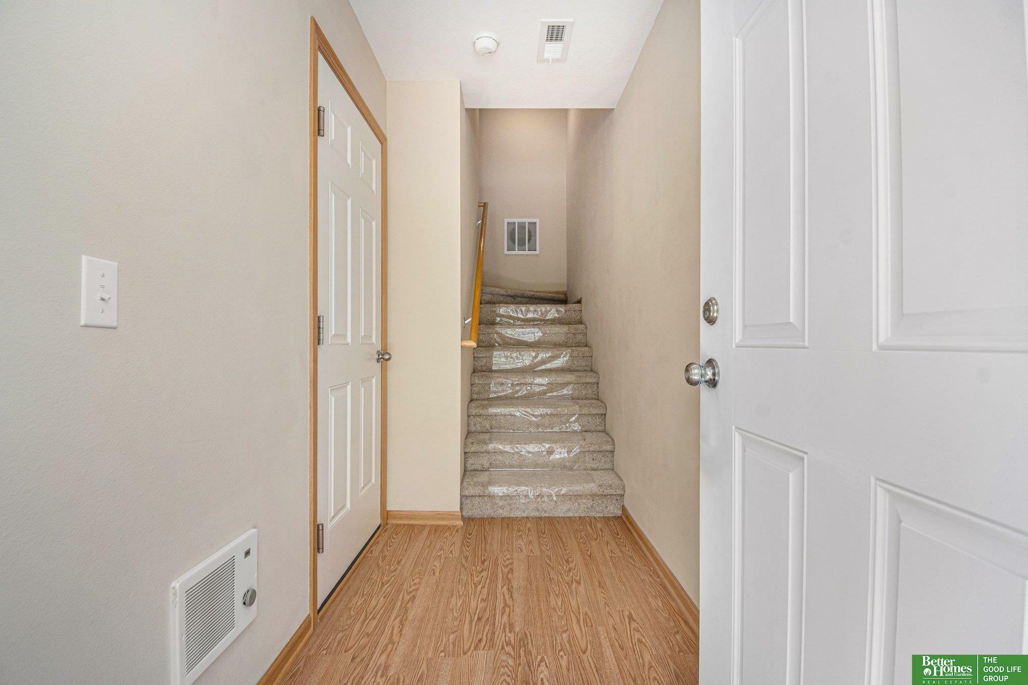 Property Photo: 16762 Arcadia Plaza NE 68116
