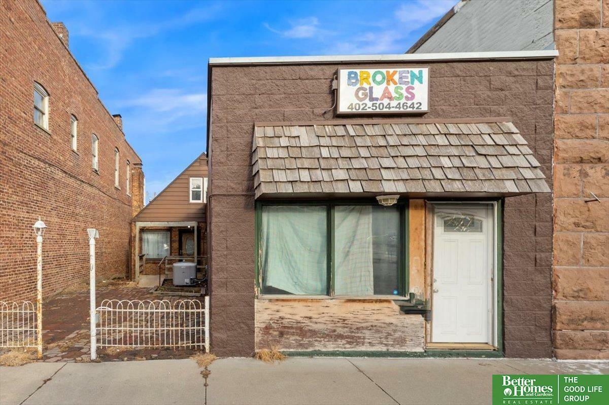 Property Photo: 8603 N 30 Street NE 68112