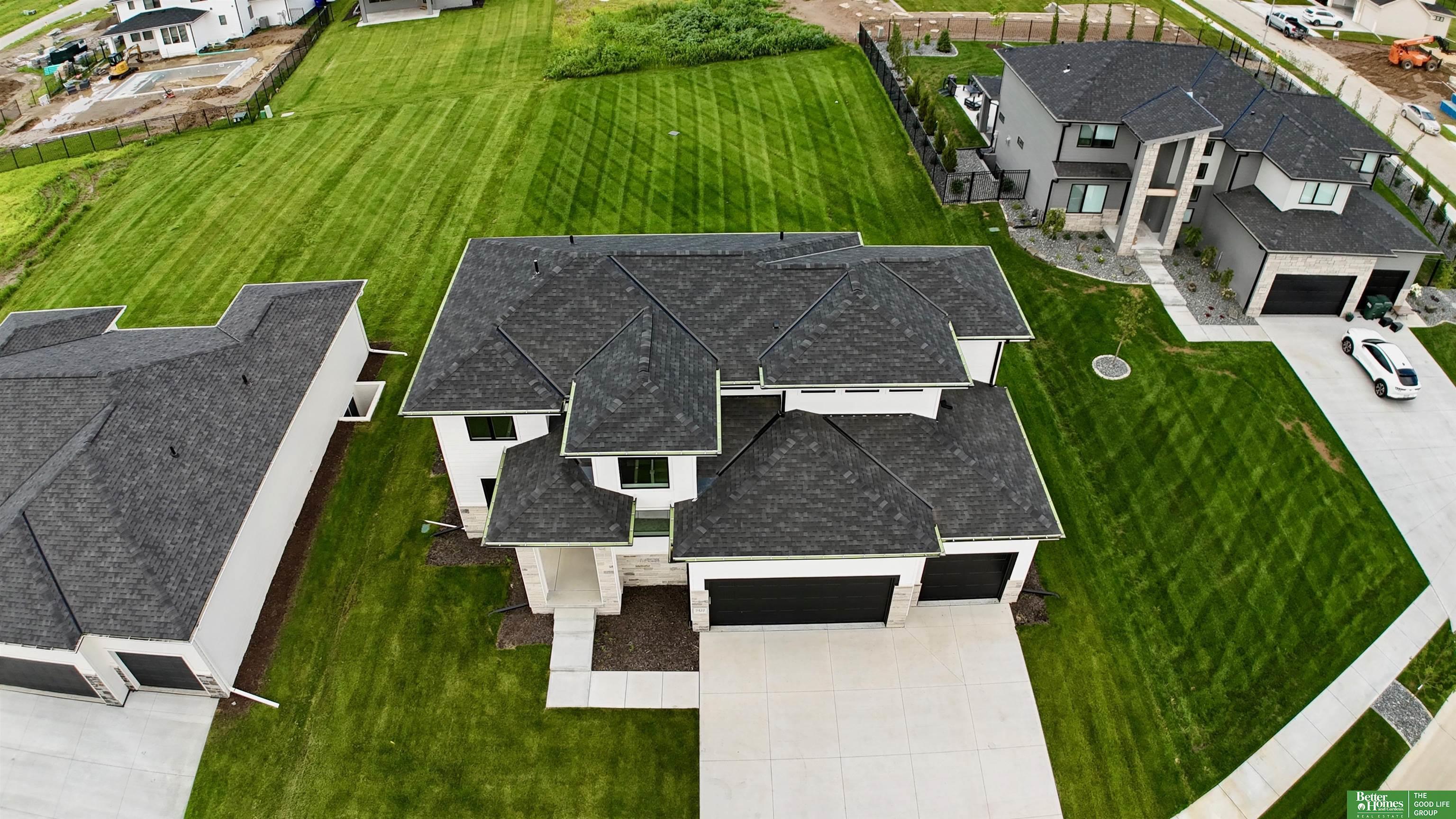 Property Photo:  5410 N 196th Street  NE 68022 