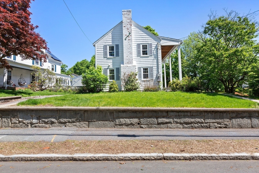 Property Photo:  89 Woburn St  MA 02155 