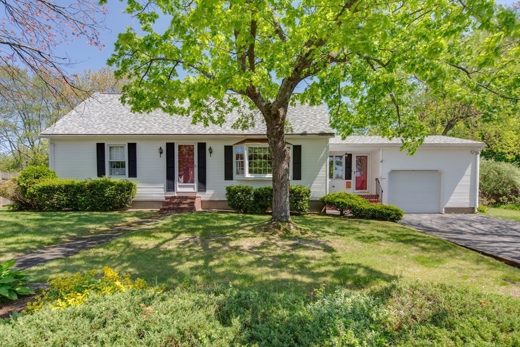 72 Clayton Ave  Methuen MA 01844 photo