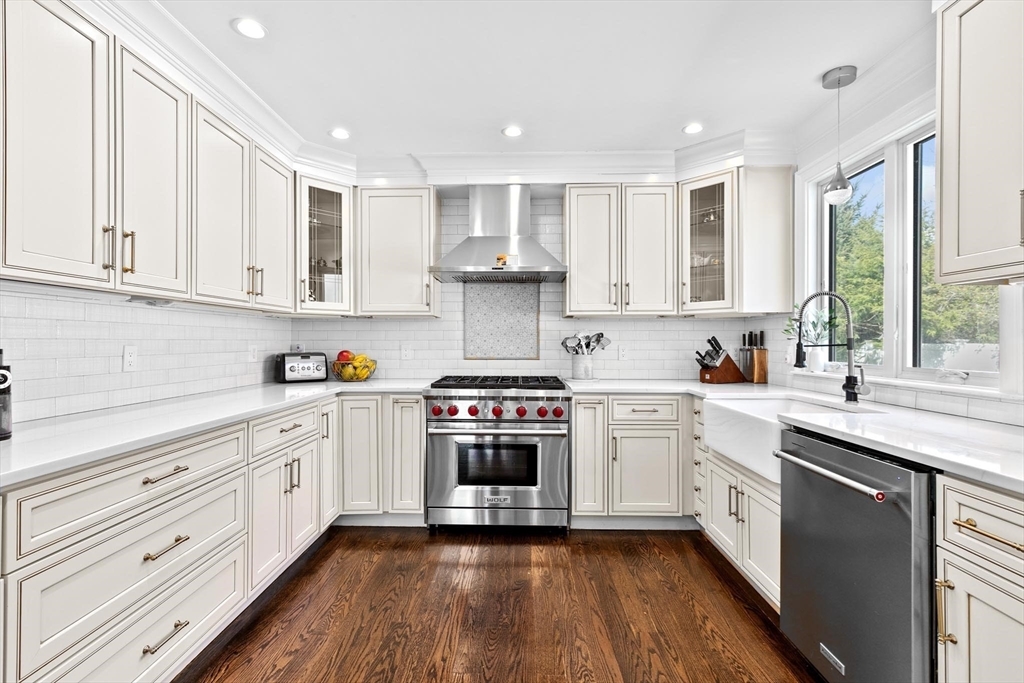 Property Photo:  110 Redwood Rd  MA 02459 