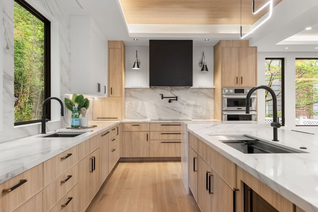 Property Photo: 625 Boylston St MA 02459