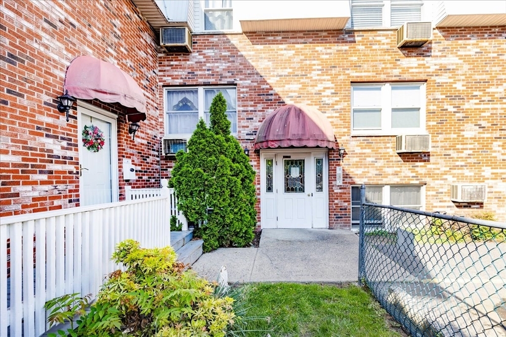 Property Photo: 33-A Jackson St 303 MA 01902