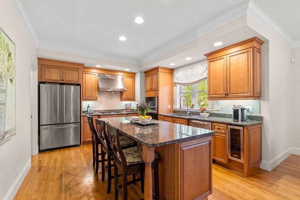 Property Photo: 9 Chatham Cir MA 01845