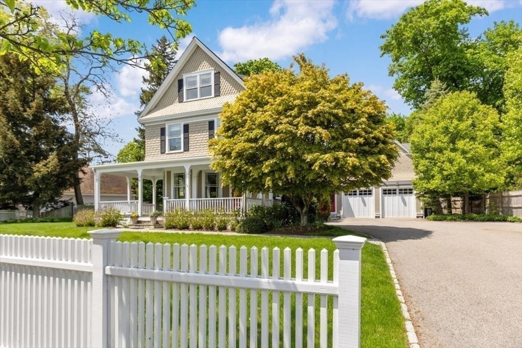 Property Photo: 4 East St MA 02043