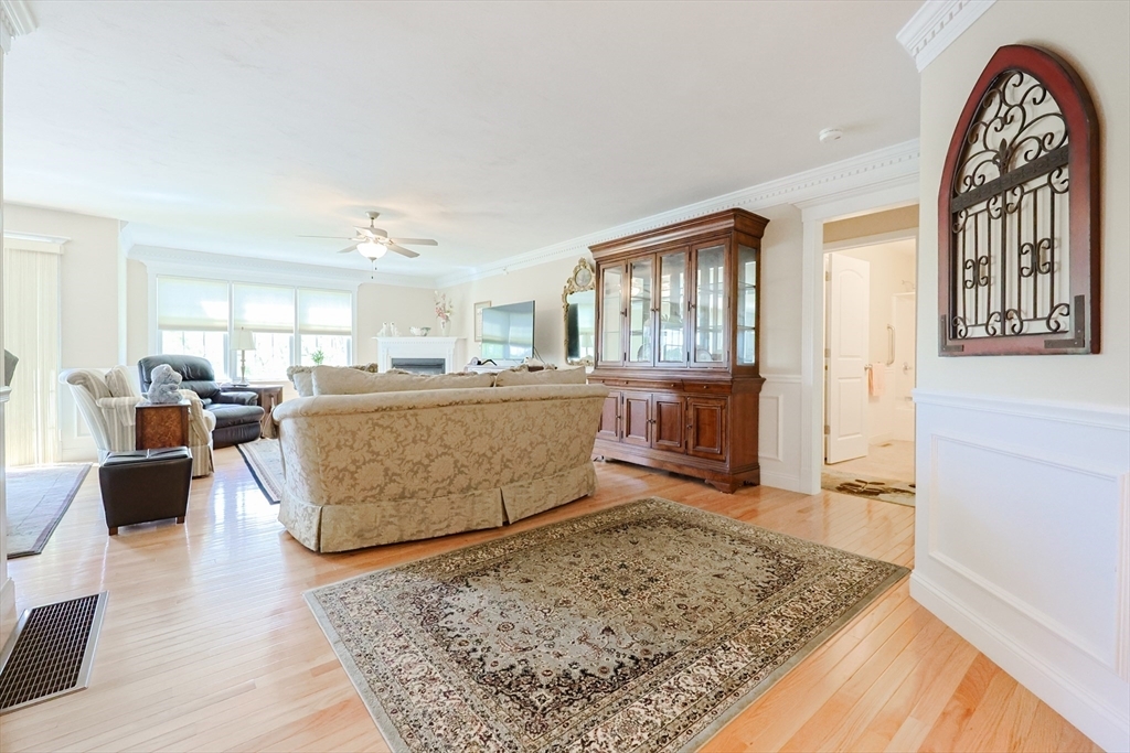 Property Photo: 36 Edmonds Circle 36 MA 01588