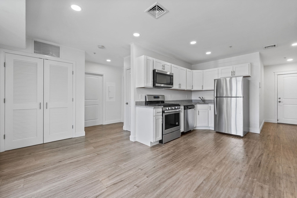 Property Photo:  693 Western Ave 404  MA 01905 