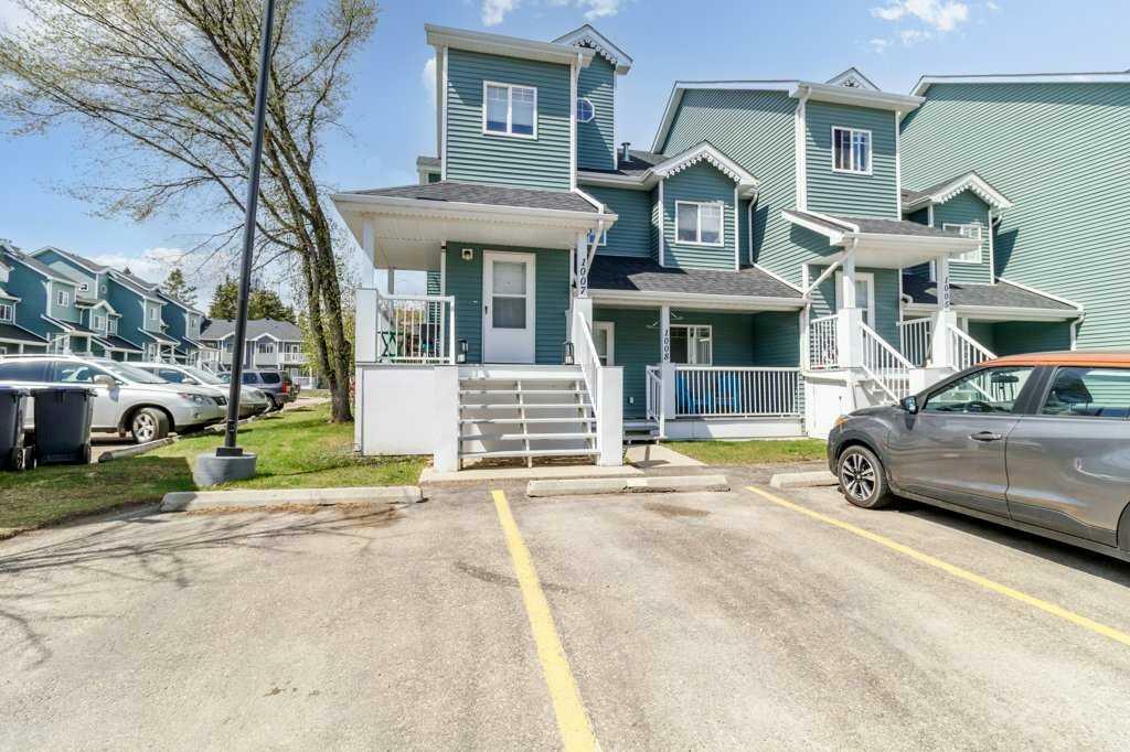 Property Photo: 5220 50A Avenue 1007 AB T4S 1E5