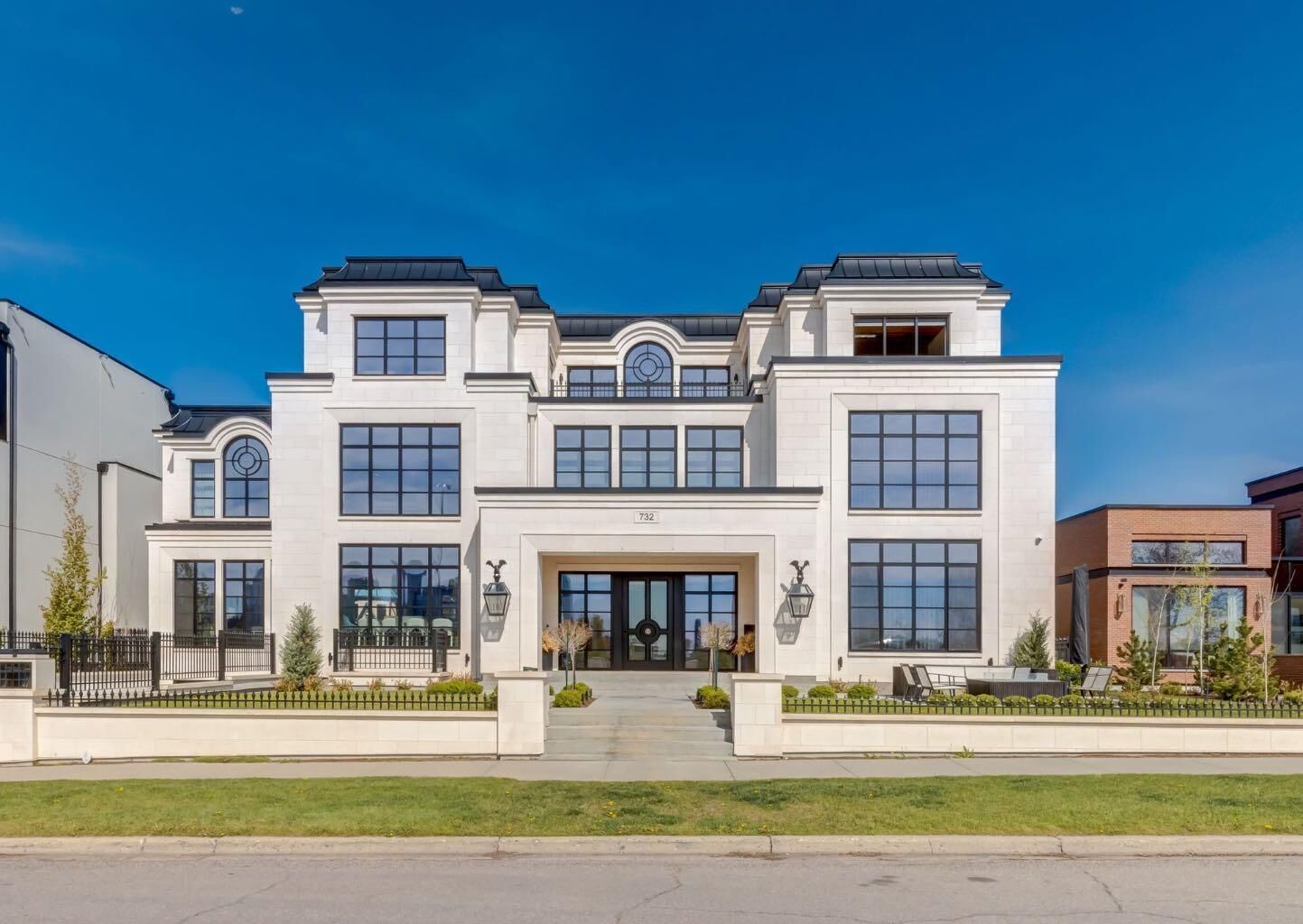 Property Photo: 732 Crescent Road NW AB T2M 4A6