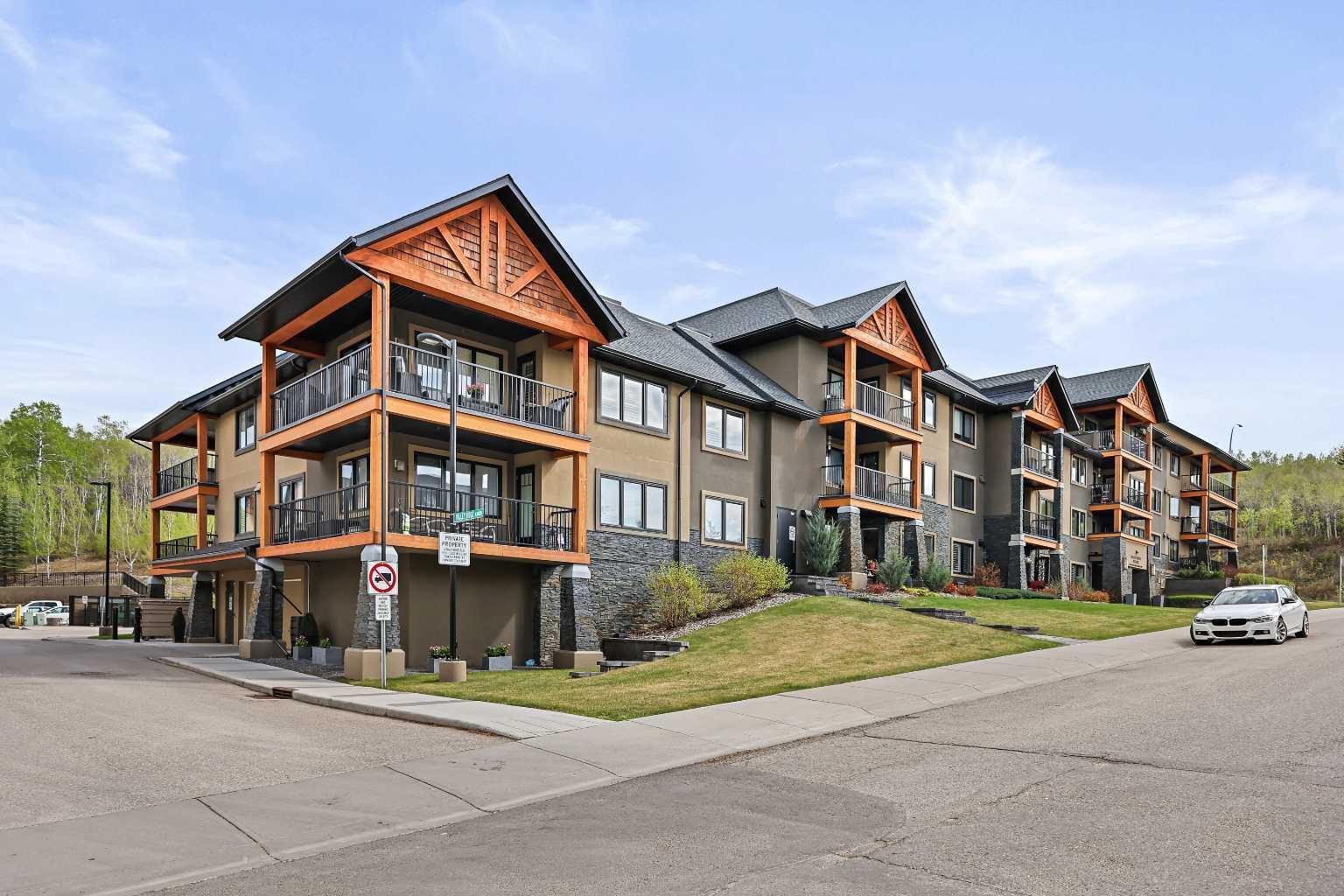 Photo de la propriété: 103 Valley Ridge Manor NW 308 AB T3B 6C5