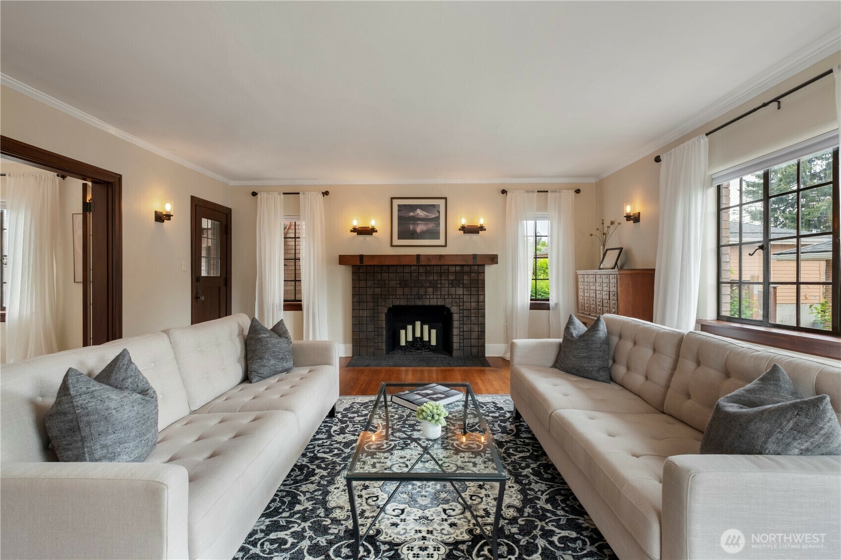 Property Photo: 5915 Seward Park Avenue S WA 98118