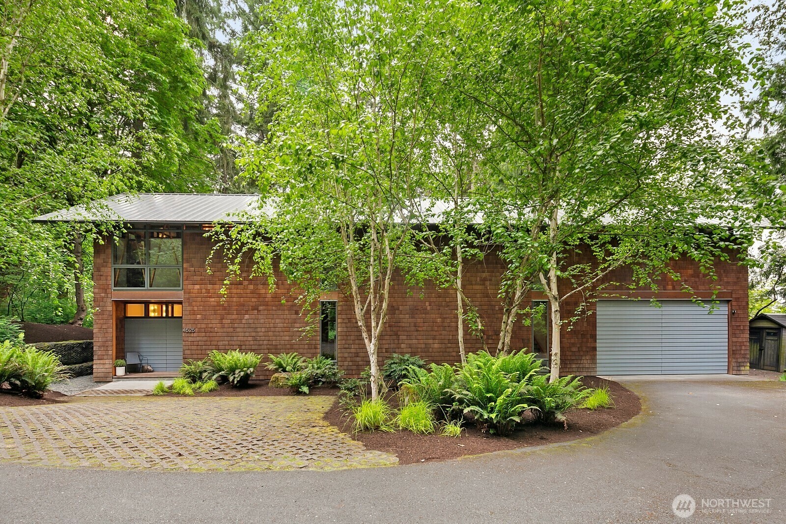 Property Photo:  4525  112th Avenue NE  WA 98033 