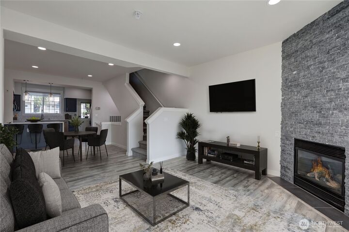 Property Photo: 23120 SE Black Nugget Road A2 WA 98029