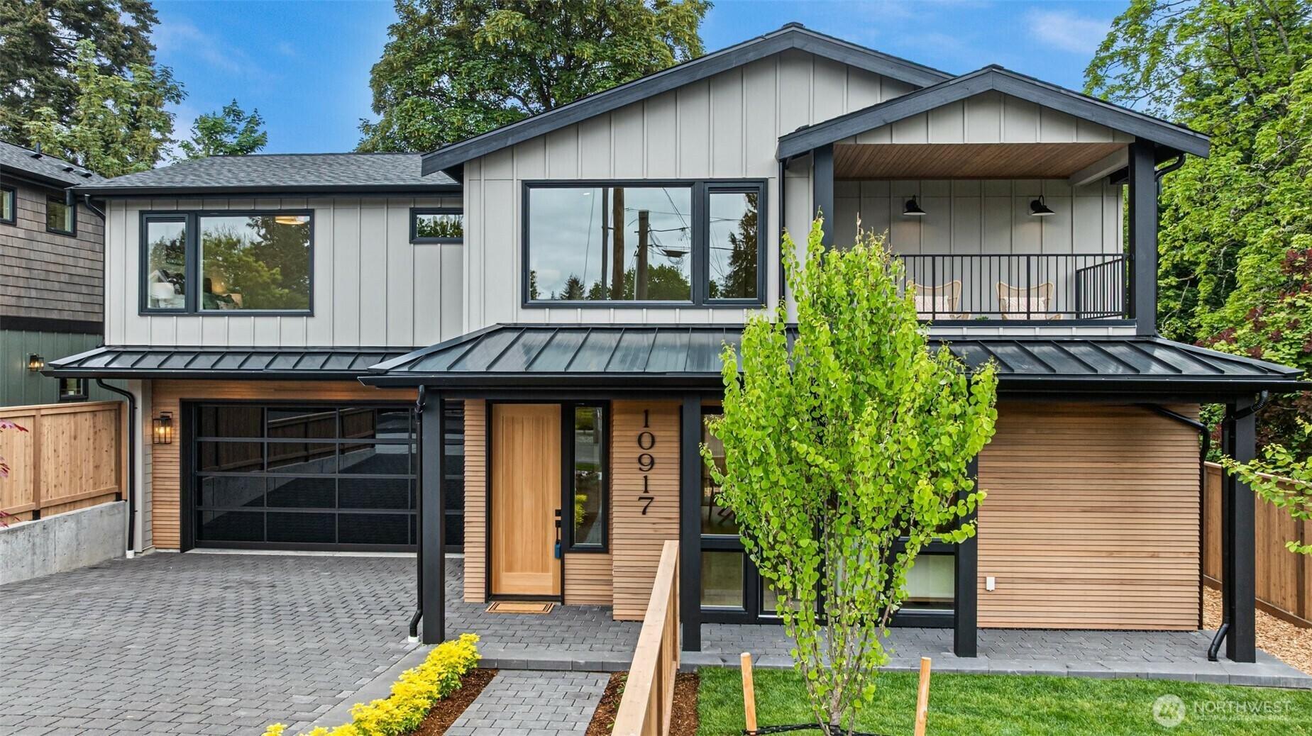 Property Photo: 10917 NE 59th Street WA 98033