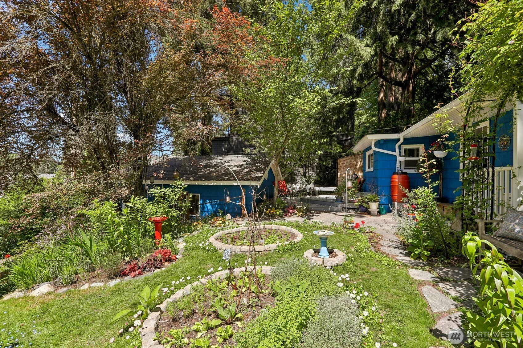 Property Photo: 9730 46th Avenue NE WA 98115