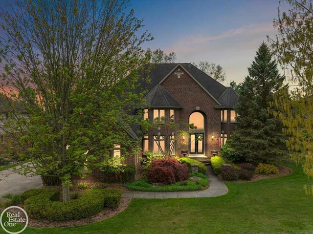 877 Quarry Drive  Rochester Hills MI 48306 photo