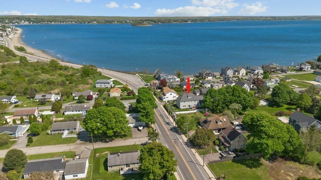 Property Photo: 11 Narragansett Avenue RI 02871