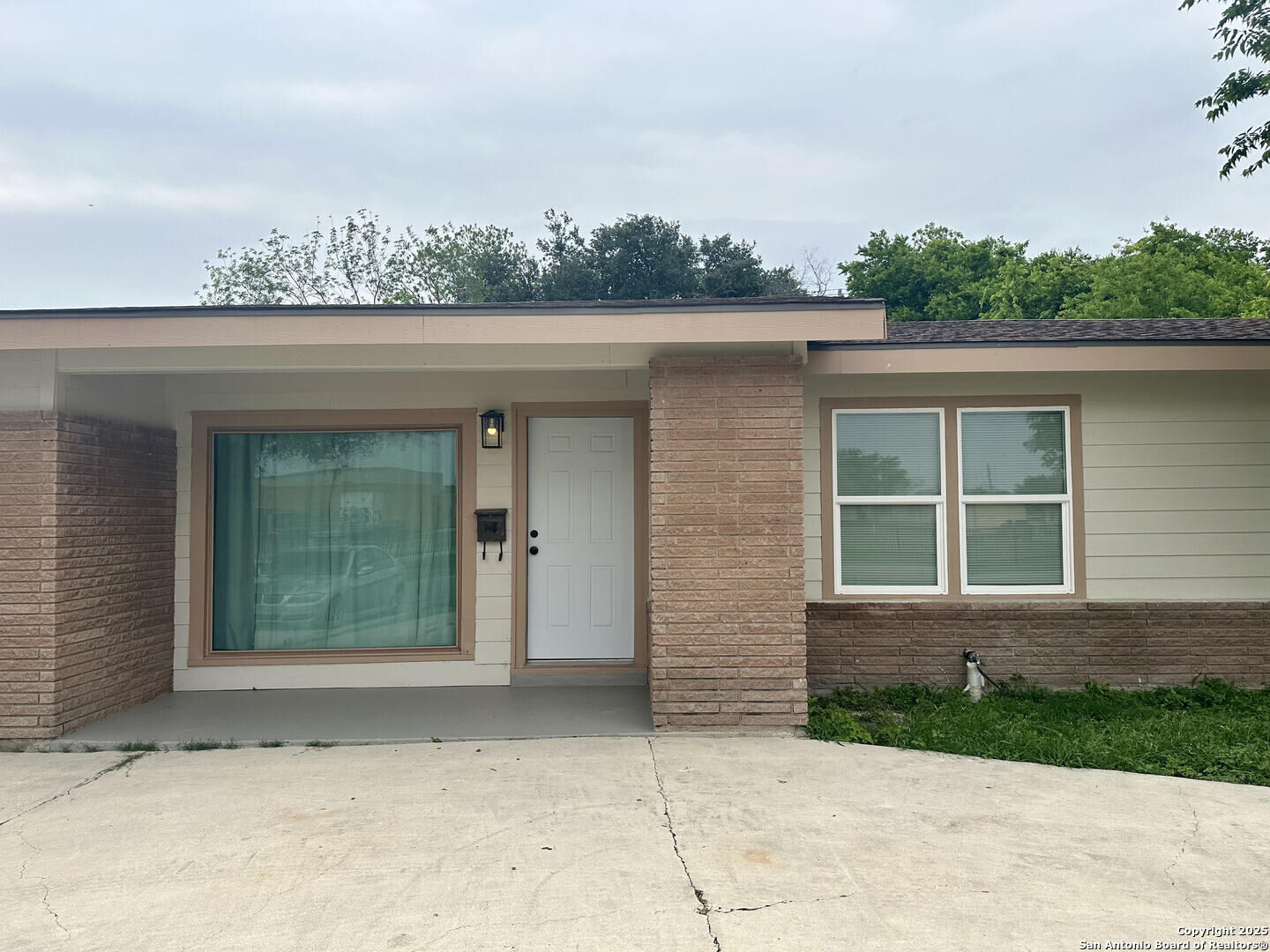 Property Photo: 123 Nash TX 78223