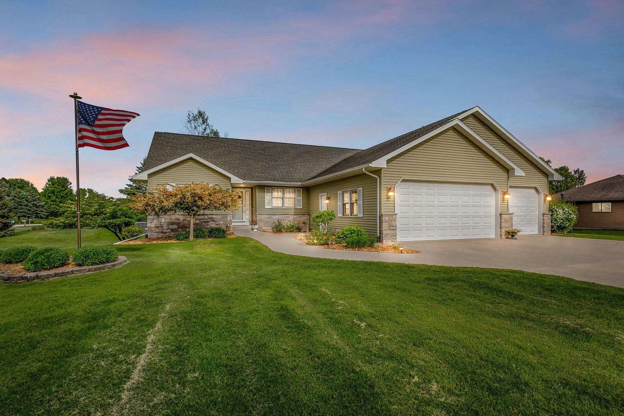 Property Photo: N5798 Lakeview Drive WI 54941