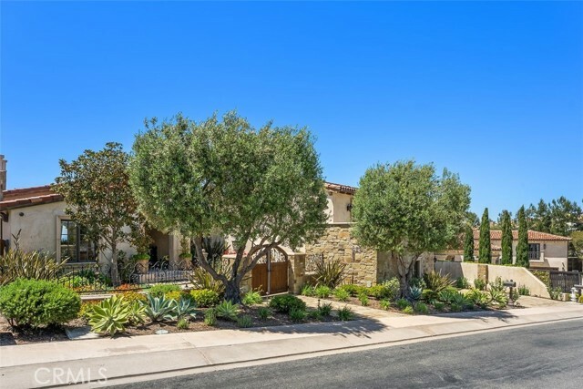 Property Photo: 35 Shoreline Drive CA 92629