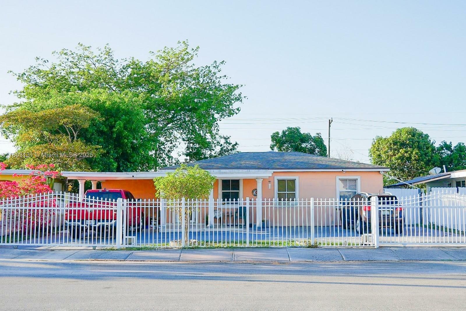 Property Photo: 911 E 32nd St FL 33013