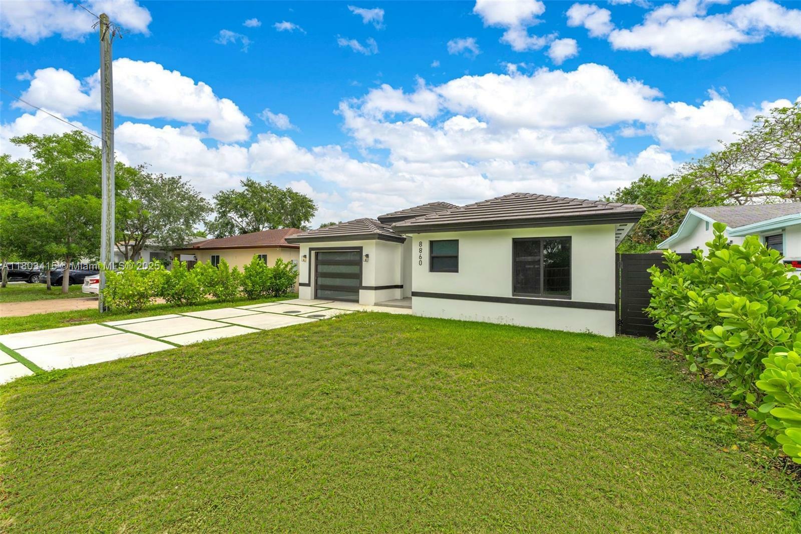 Property Photo: 8860 SW 126th St FL 33176