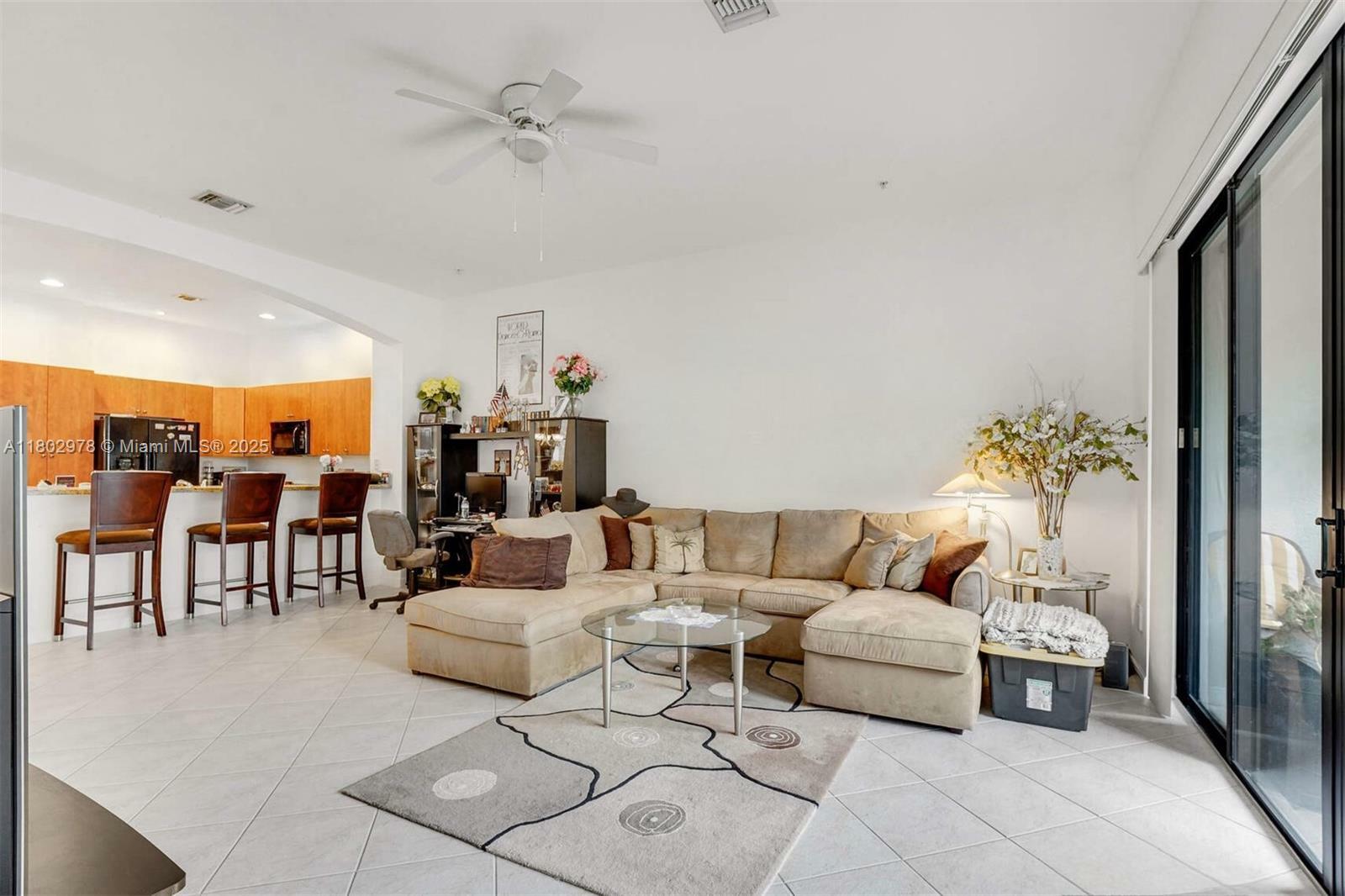 Property Photo: 2901 NW 126th Ave 2-415 FL 33323