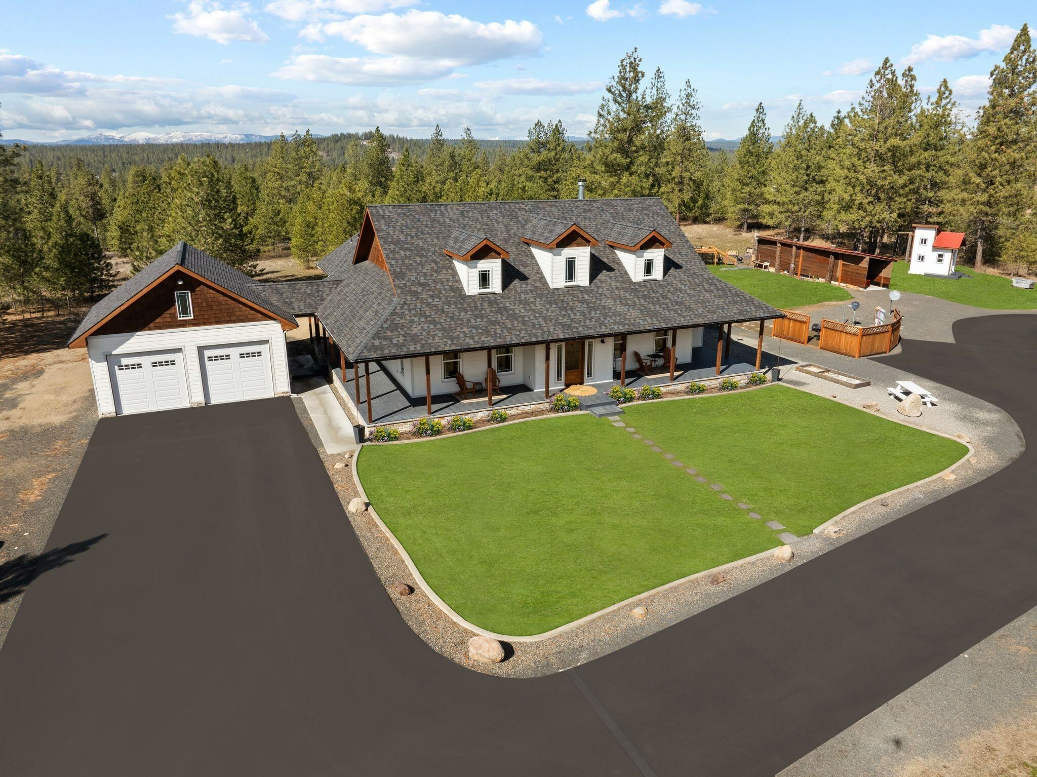 Property Photo: 6411 E Owens Rd WA 99003
