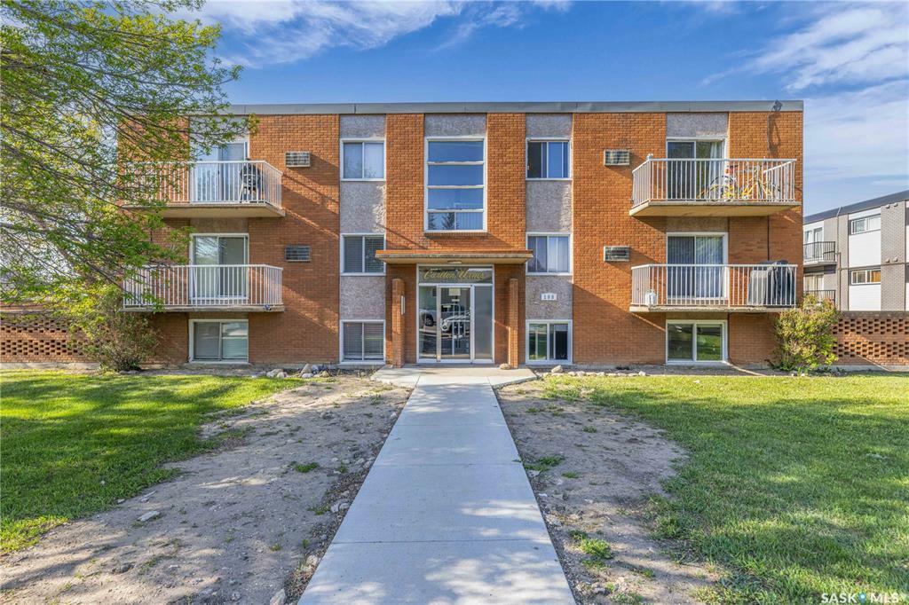 106 104th Street W 27  Saskatoon SK S7N 1M8 photo