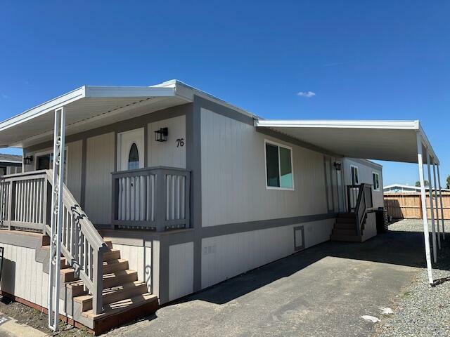 Property Photo: 720 E Worth Avenue 76 CA 93257