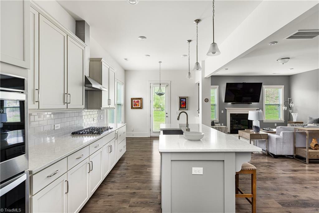 2529 William Joseph Lane  High Point NC 27265 photo