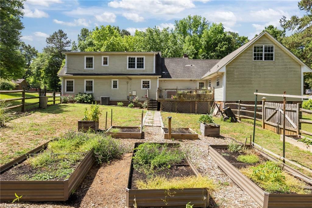 Property Photo: 1818 Winfield Drive NC 28110