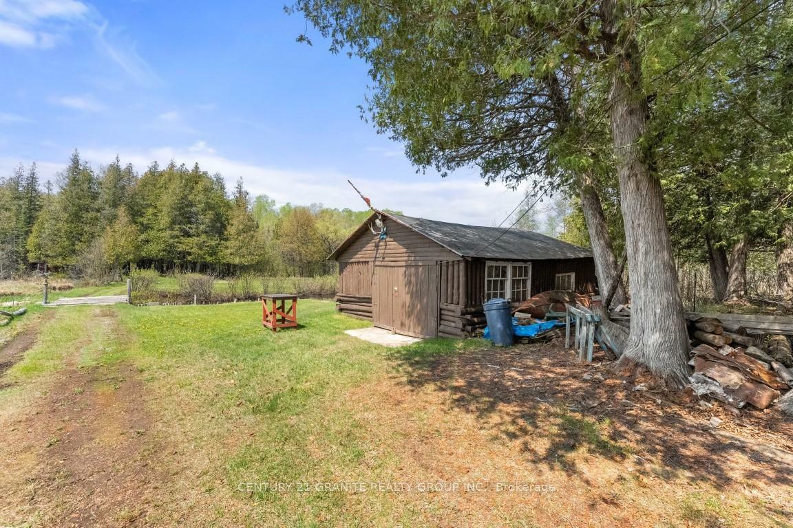 Property Photo: 2238 Burnt Bridge Road ON K0J 2E0