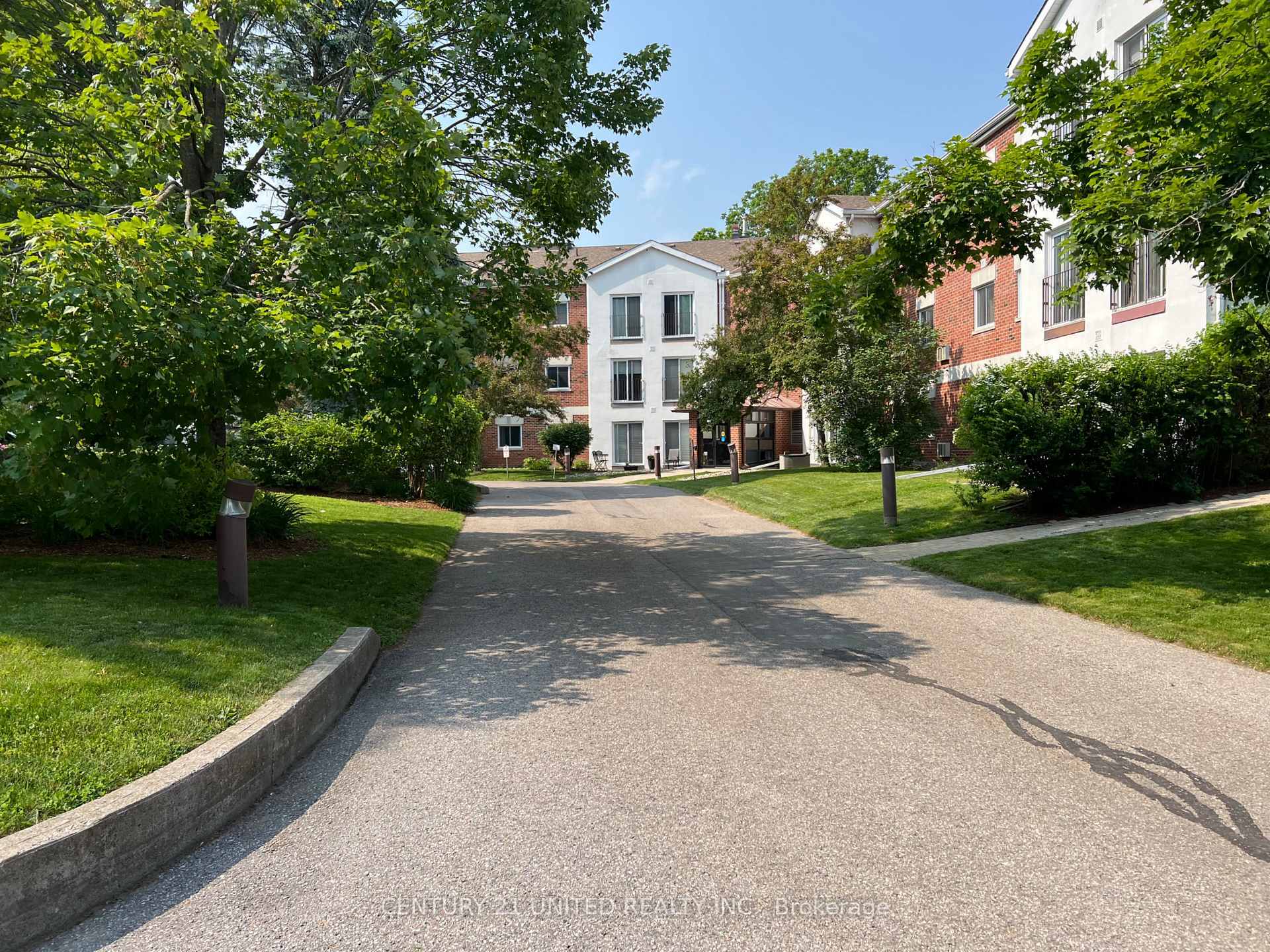 Photo de la propriété:  1111 Water Street 204  ON K9H 3P7 