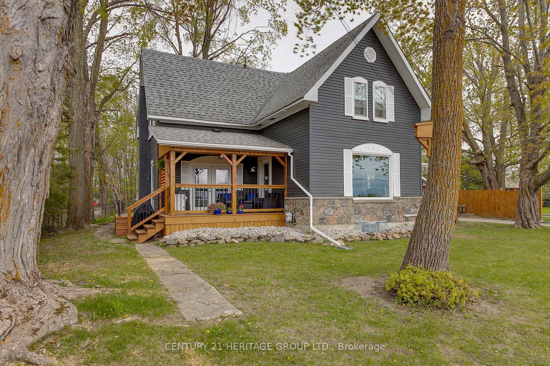 Property Photo: 1672 Ridge Road E ON L0L 1T0