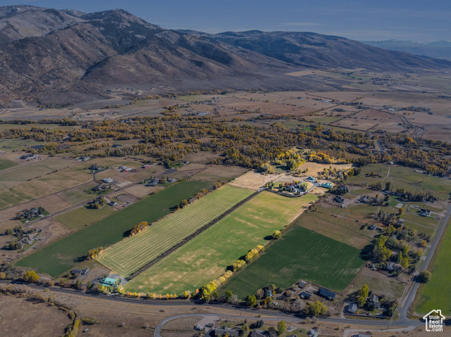 Property Photo: 189 E Weber Rd 1 UT 84055