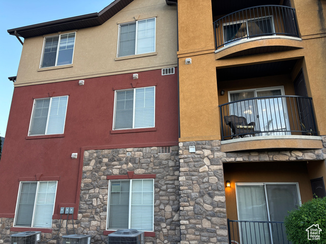 952 W 270 S 202  Pleasant Grove UT 84062 photo