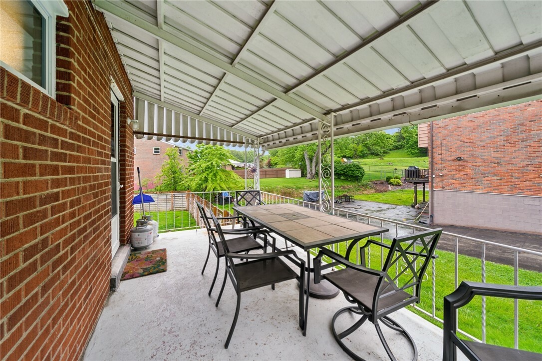Property Photo: 398 Holiday Park Dr PA 15239