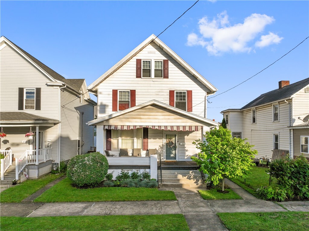 Property Photo: 210 Union St PA 15401
