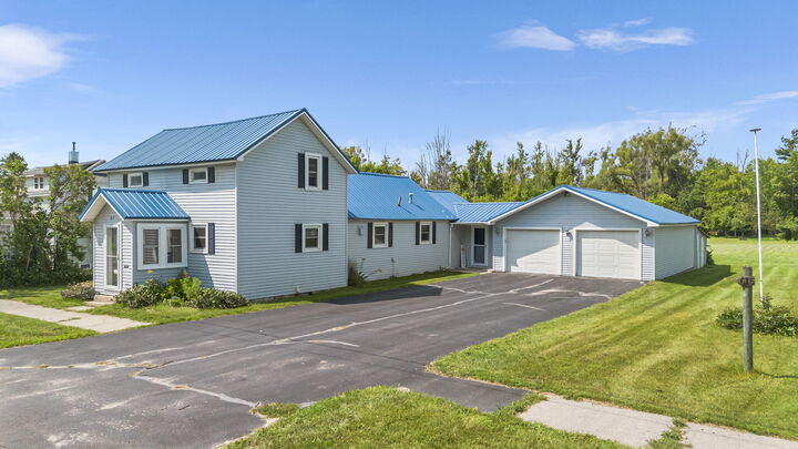 615 Duncan Avenue  Cheboygan MI 49721 photo