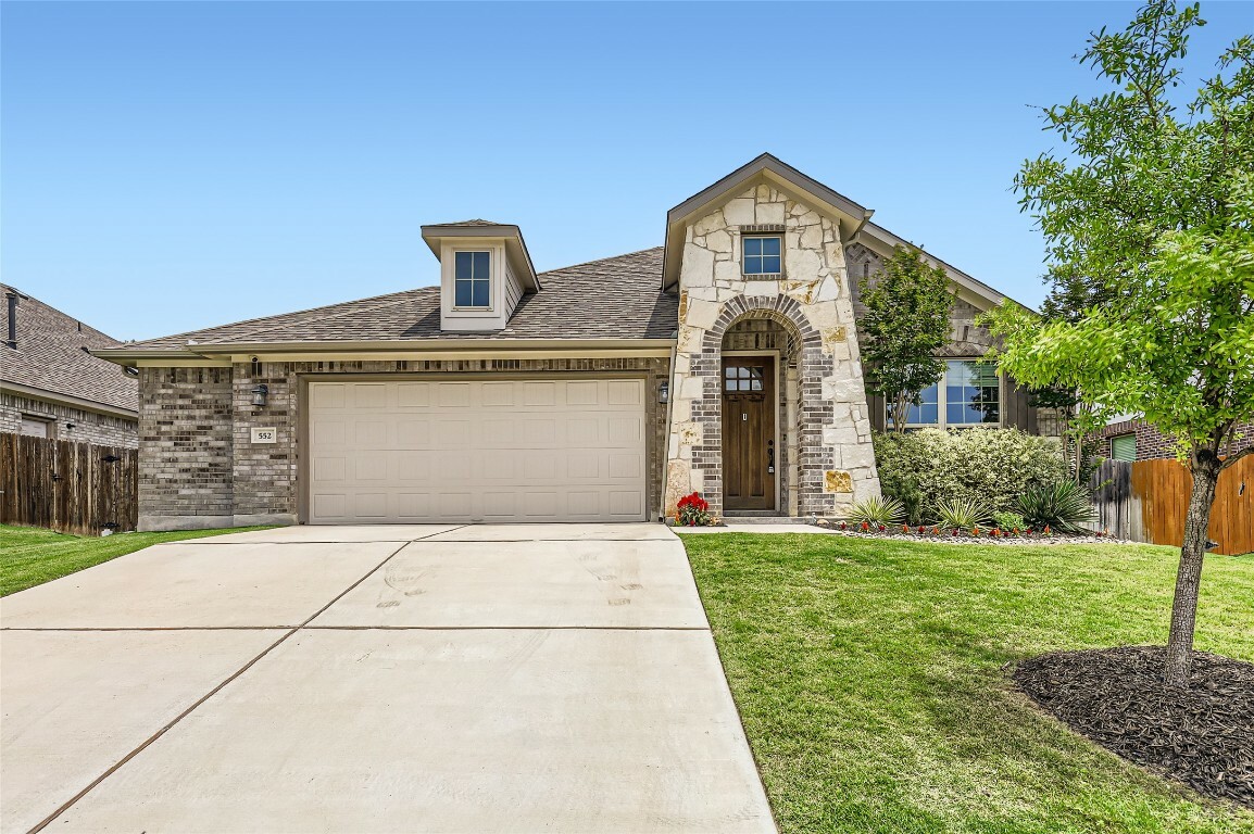 Property Photo: 552 Windom Way TX 78626