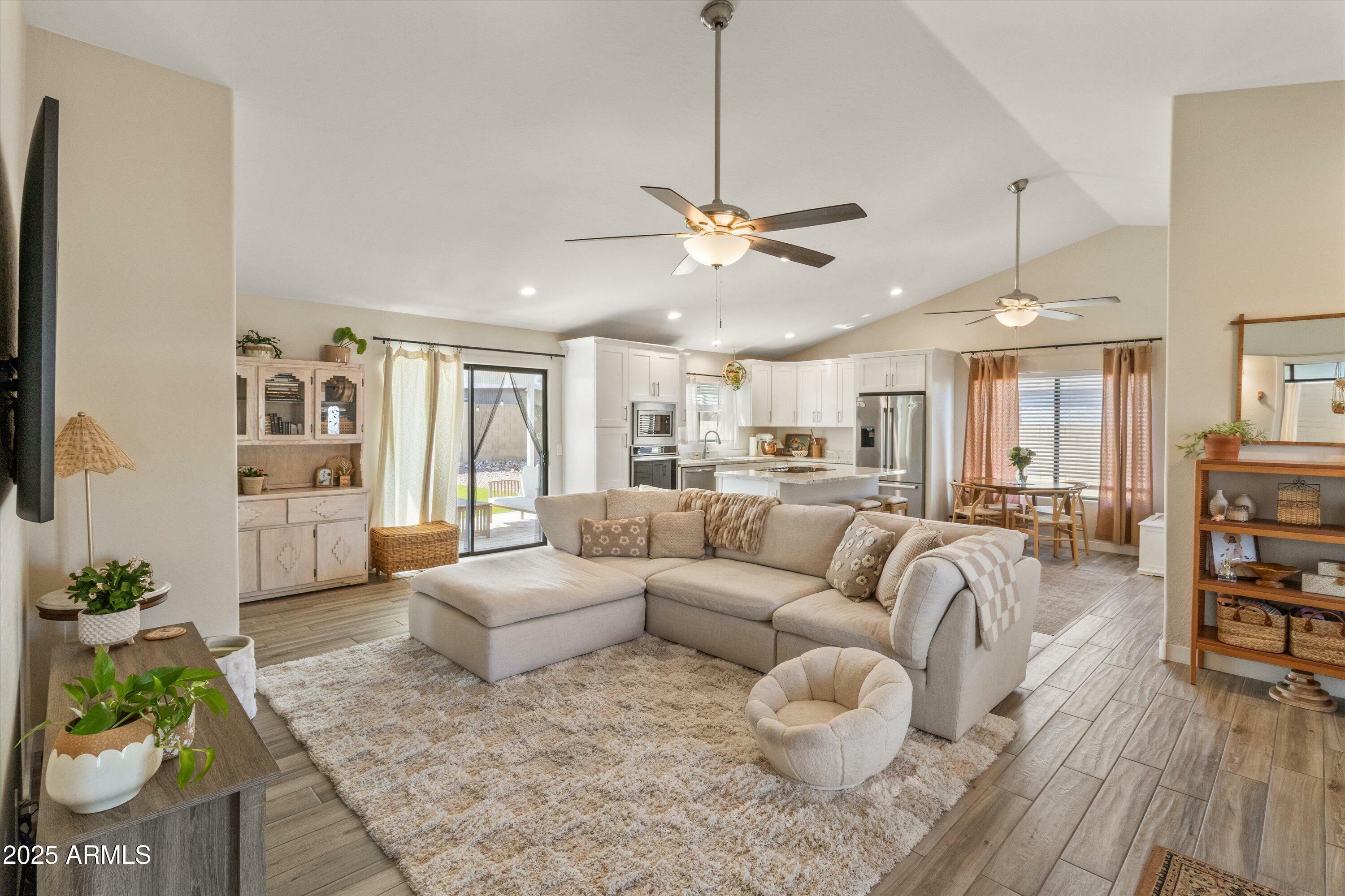 Property Photo: 19039 N 47th Avenue AZ 85308