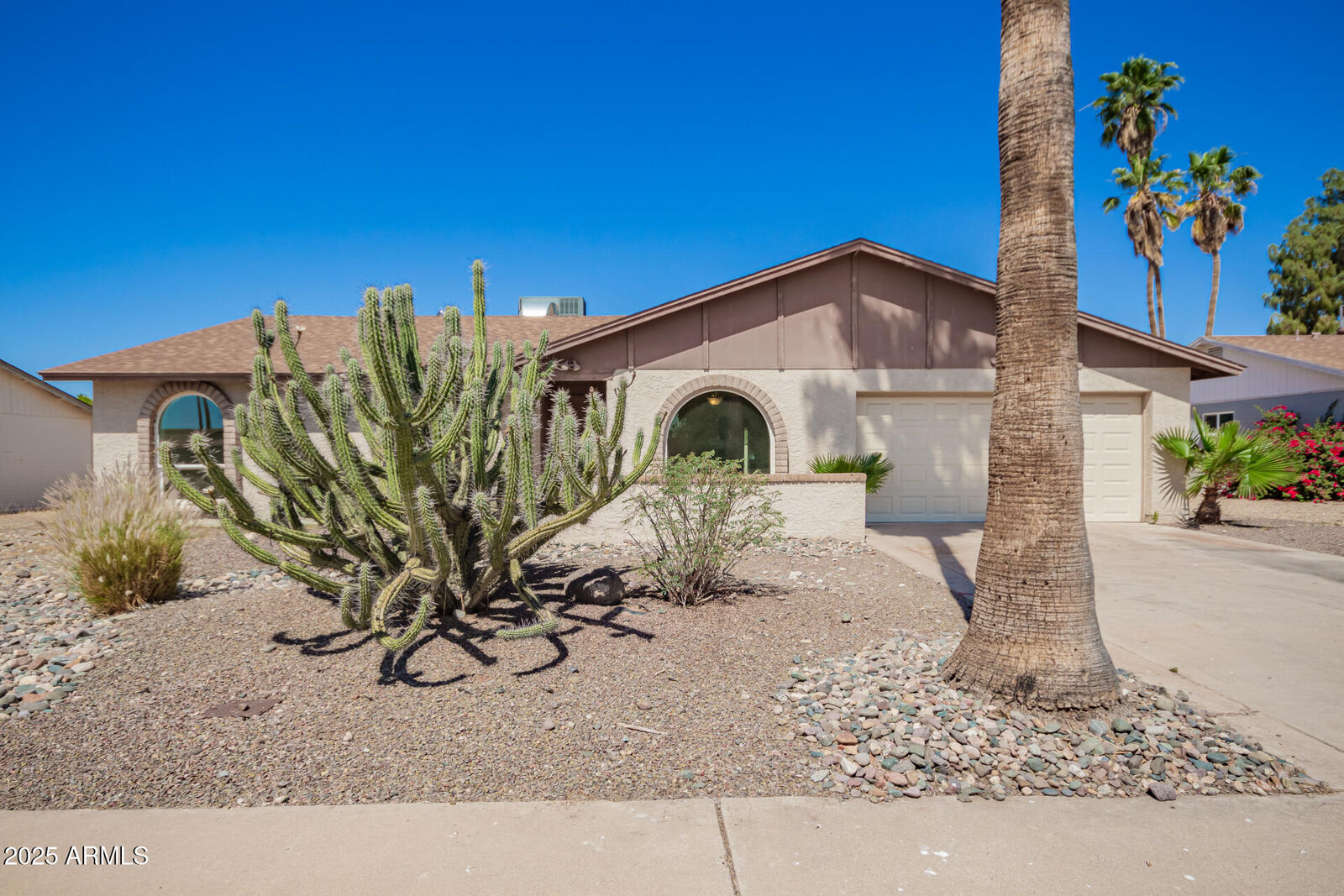 Property Photo: 17244 N 36th Lane AZ 85308