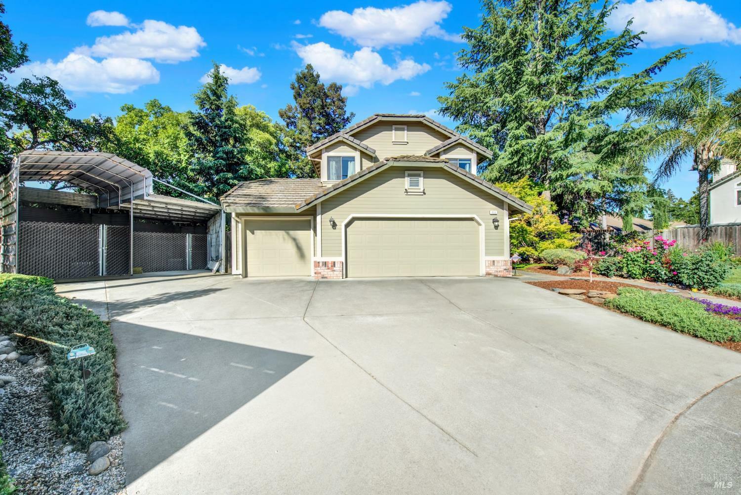 Property Photo: 355 Holly Court CA 95620