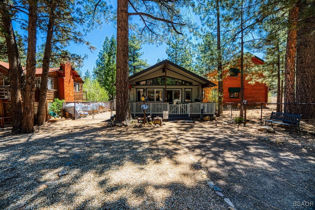 Property Photo:  1150 Pine Ridge Lane  CA 92314 