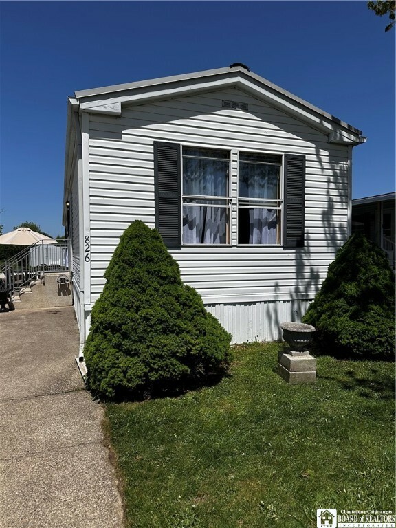 Property Photo: 826 Thomas Lane NY 14006