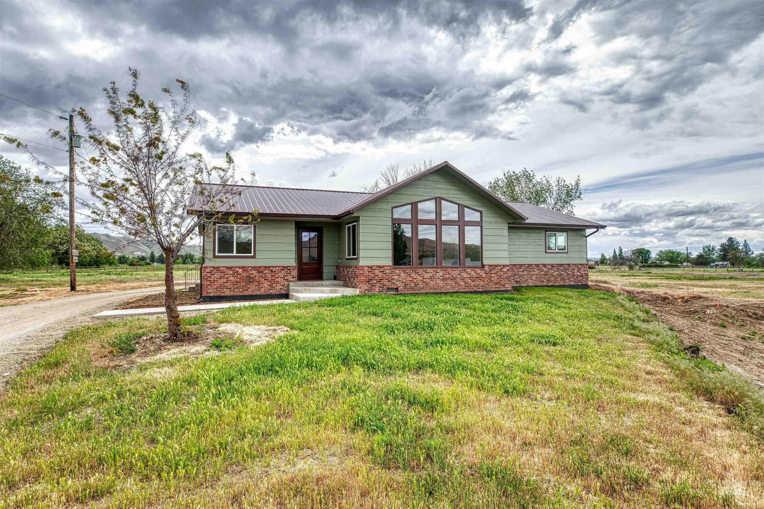 Property Photo: 3131 Fuller Rd ID 83617
